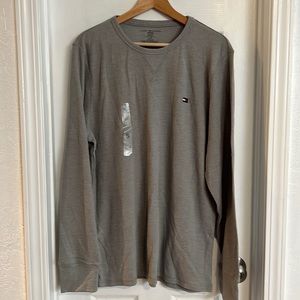 Tommy Hilfiger. XL. Men’s long sleeve.